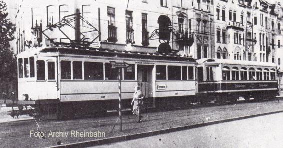 Triebwagen mit angehngtem Speisewagen von Oberkassel nach Krefeld um 1933