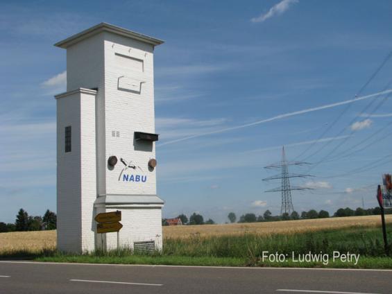 Trafostation zwischen Ossum und Bösinghoven