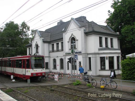 Rheinbahnstation-Landsknecht
