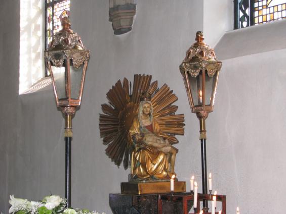 Madonna in der Niederdonker Kapelle