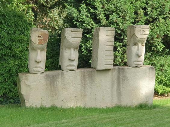 Skulpturen von Jürgen Waxweiler aus Traben-Trarbach